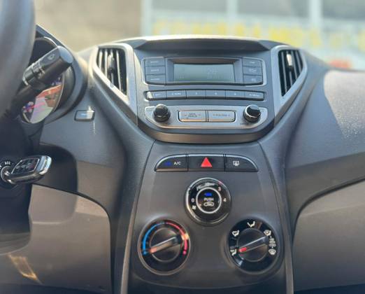 HYUNDAI HB20S 1.0 COMFORT PLUS 12V FLEX 4P MANUAL